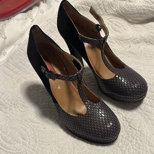 5/48 high heel Mary Jane shoes NWTs size 9